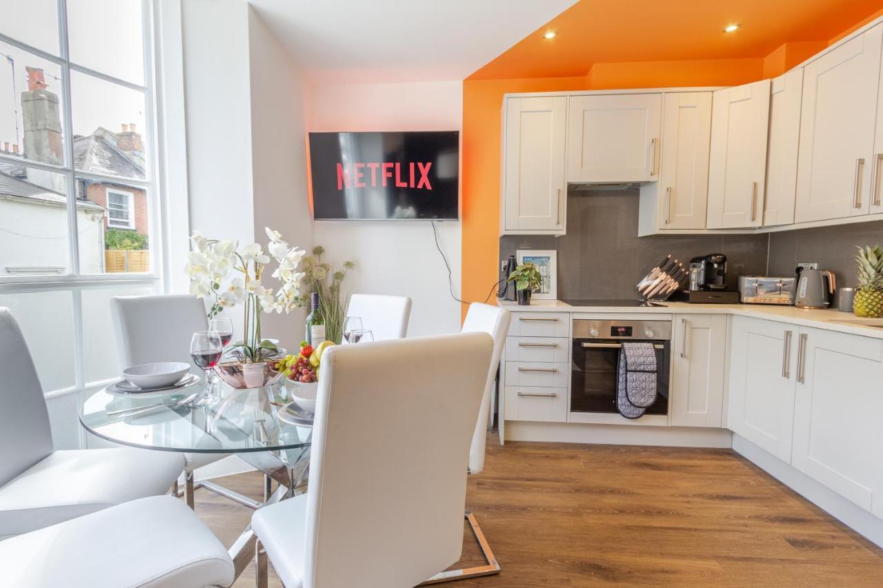 Bright Cheery 4 Bd Apartment By Brighton Station Buitenkant foto